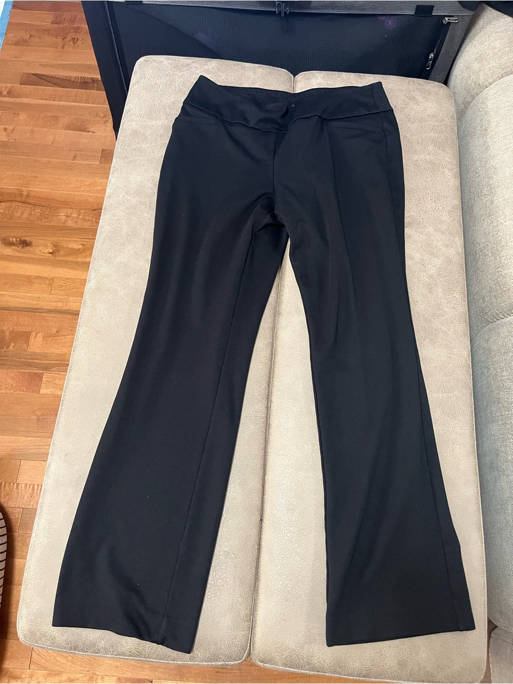 7 avenue NY company Black Women’s Flare Pants yoga like pants size large